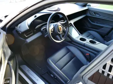 PORSCHE Taycan 4S Performance Plus   ACC Wärmepumpe 20