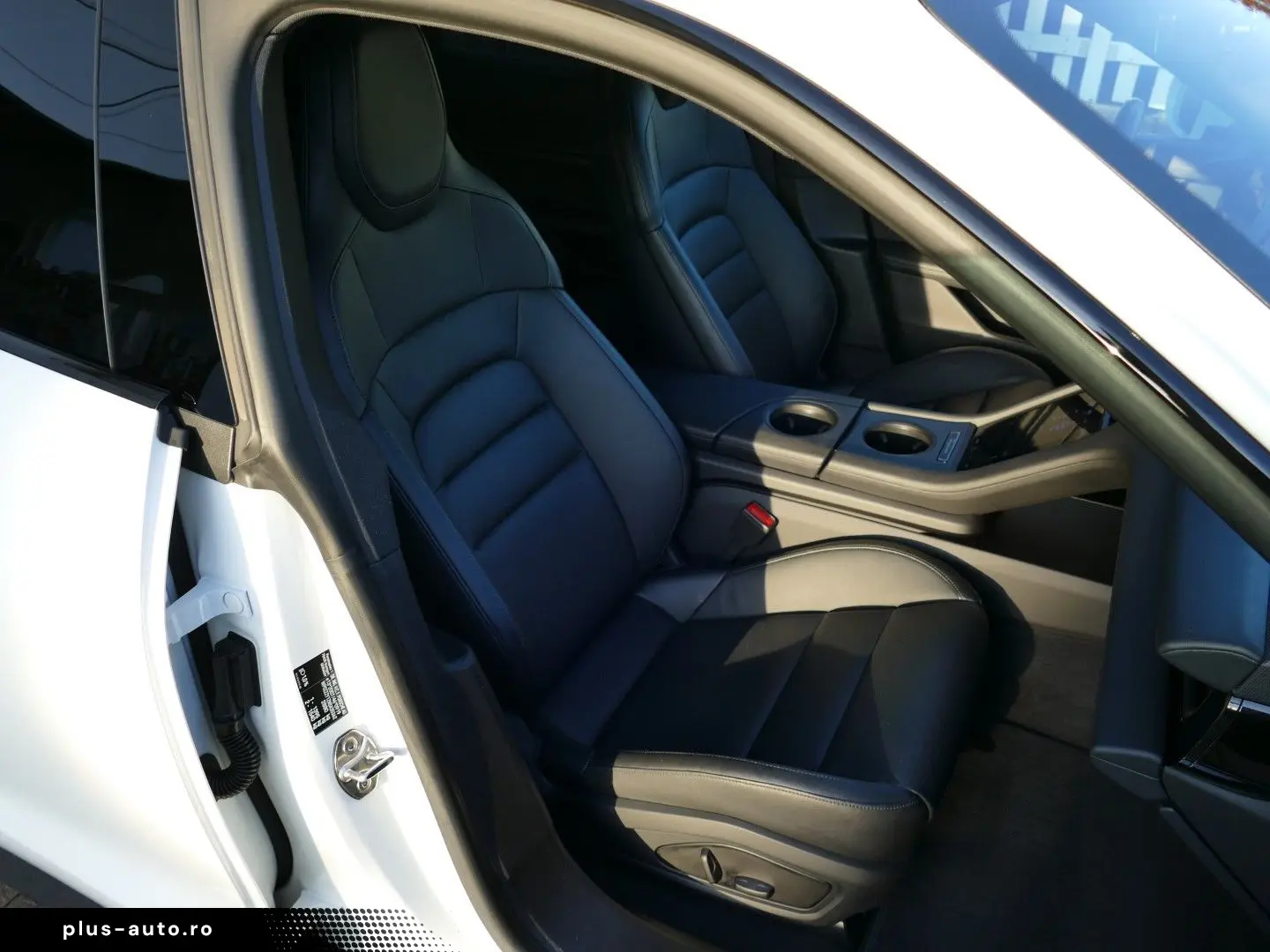 PORSCHE Taycan 4S Performance Plus   ACC Wärmepumpe 20