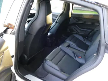 PORSCHE Taycan 4S Performance Plus   ACC Wärmepumpe 20