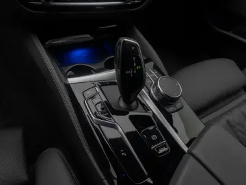 BMW 540d xD M Sport Pro DAB HUD Kamera Laser H K 20