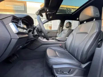 AUDI Q7 55 TFSI quattro 7-Sitzer