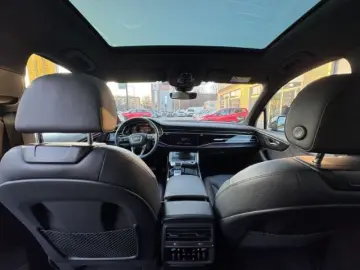 AUDI Q7 55 TFSI quattro 7-Sitzer