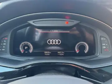 AUDI Q7 55 TFSI quattro 7-Sitzer