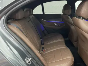 MERCEDES-BENZ E 400 d 4M AMG SPORT 20Z STANDHEIZUNG KAMERA
