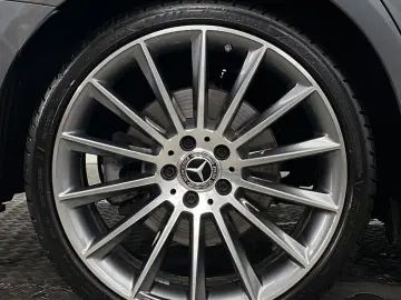 MERCEDES-BENZ E 400 d 4M AMG SPORT 20Z STANDHEIZUNG KAMERA
