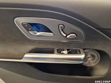 Mercedes-Benz CLA 200 4M AMG BURMESTER HUD PANO