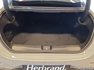 Mercedes-Benz CLA 200 4M AMG BURMESTER HUD PANO