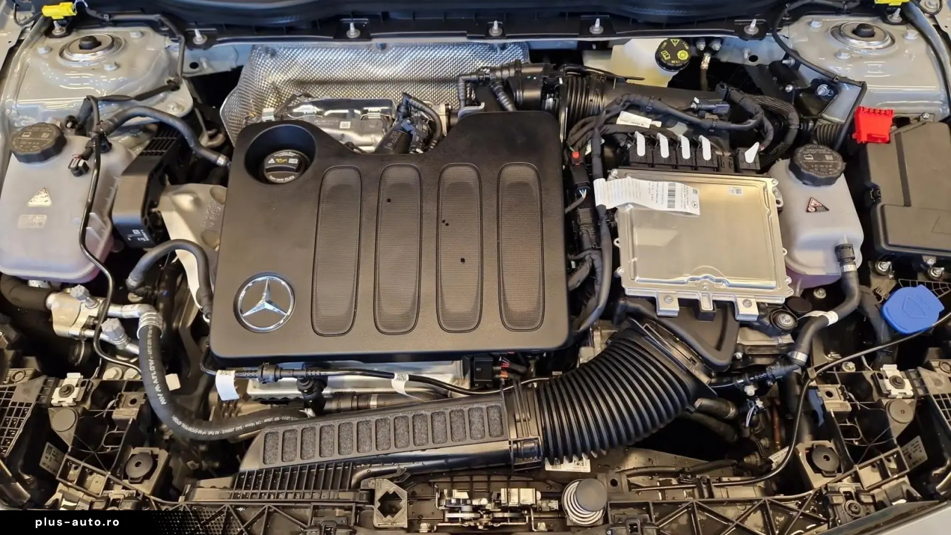 Mercedes-Benz CLA 200 4M AMG BURMESTER HUD PANO