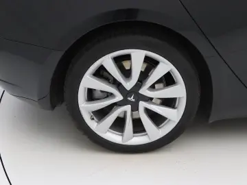 TESLA Model 3 Standard RWD Plus 85.3%