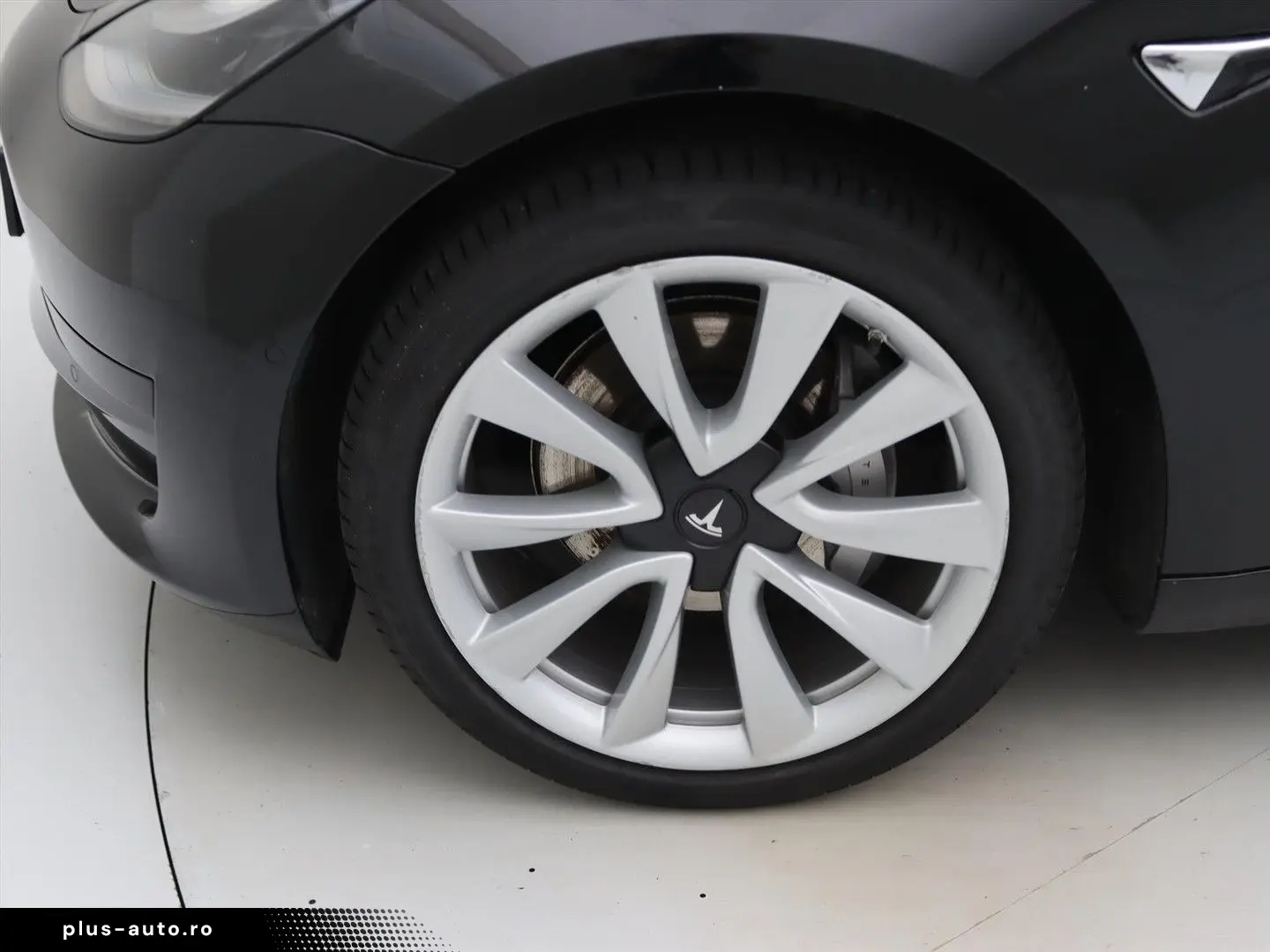 TESLA Model 3 Standard RWD Plus 85.3%