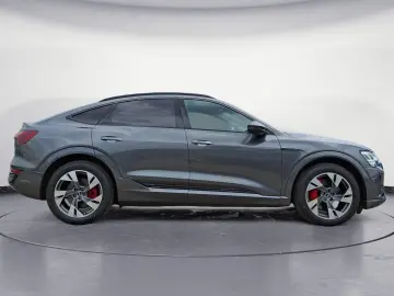 AUDI Q8 Sportback S line 50 e-tron