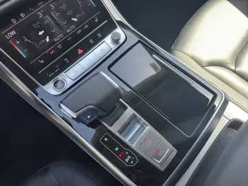 AUDI Q8 55 TFSI
