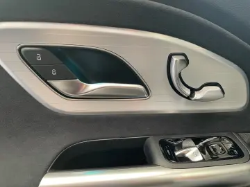 Mercedes-Benz CLA 220 4M AMG NIGHT SUPERSCREEN BURM MEMORY