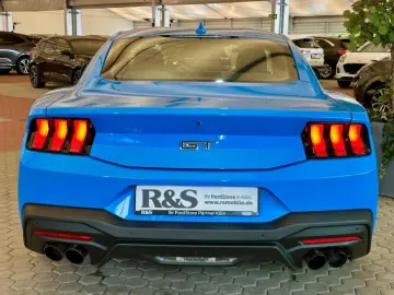 FORD Mustang Fastback 5.0 V8 GT Automatik Kamera B&O