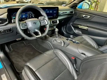 FORD Mustang Fastback 5.0 V8 GT Automatik Kamera B&O