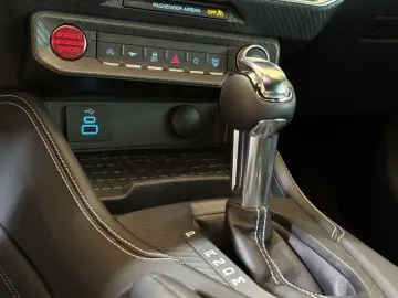 FORD Mustang Fastback 5.0 V8 GT Automatik Kamera B&O