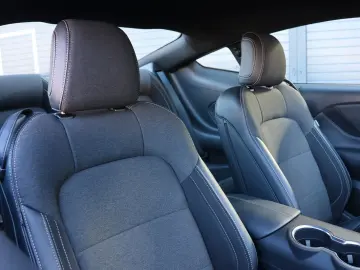 FORD Mustang 2.3 SHZ CarPlay KAMERA TOTW SPUR R19