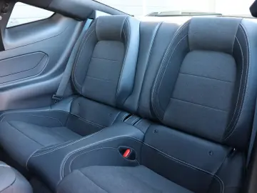 FORD Mustang 2.3 SHZ CarPlay KAMERA TOTW SPUR R19