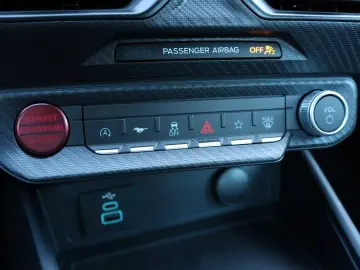 FORD Mustang 2.3 SHZ CarPlay KAMERA TOTW SPUR R19