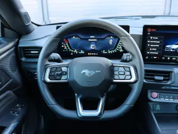 FORD Mustang 2.3 SHZ CarPlay KAMERA TOTW SPUR R19