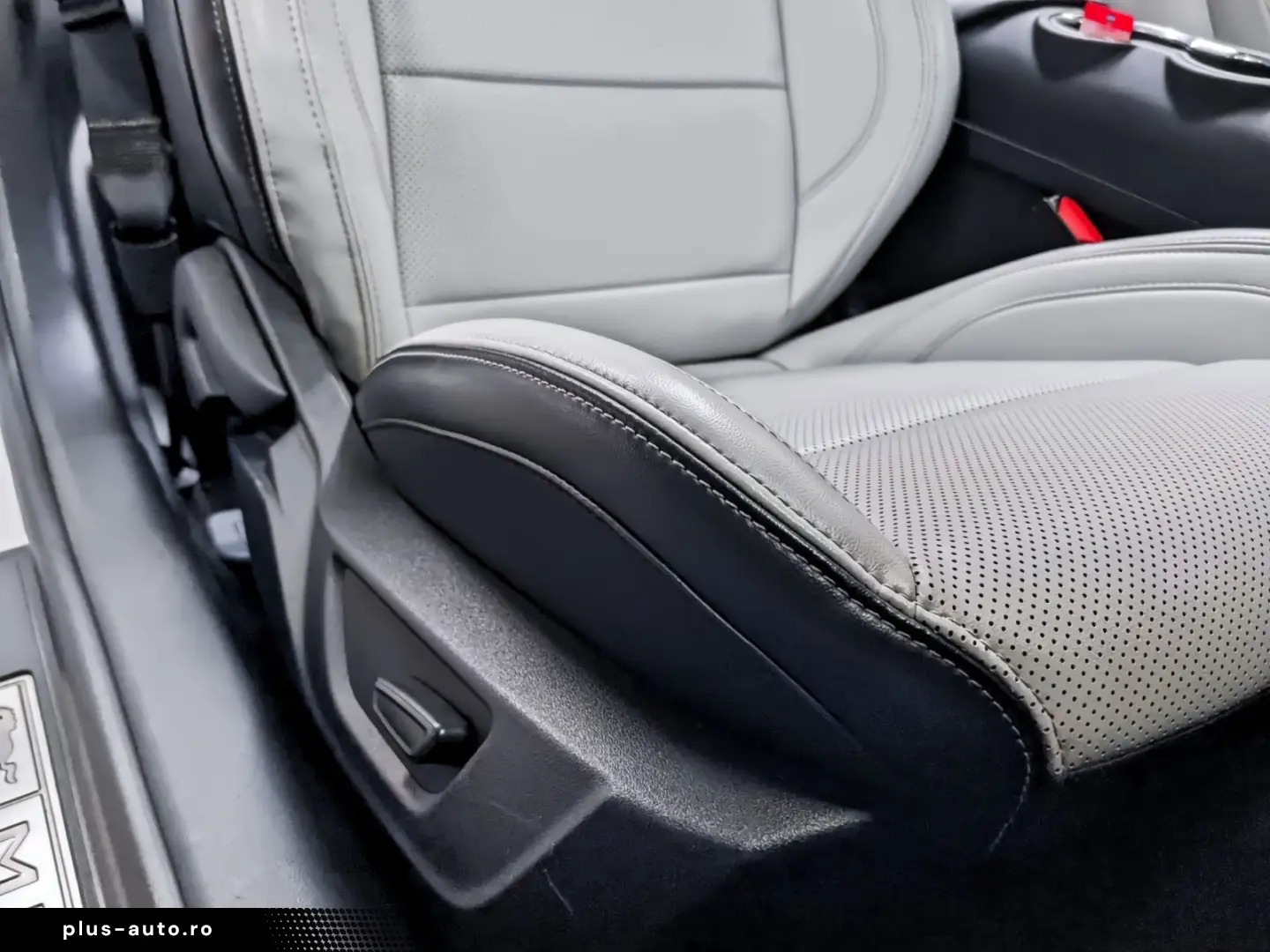 FORD Mustang Dark Horse S650 Look Tüv Neu 1.Hand