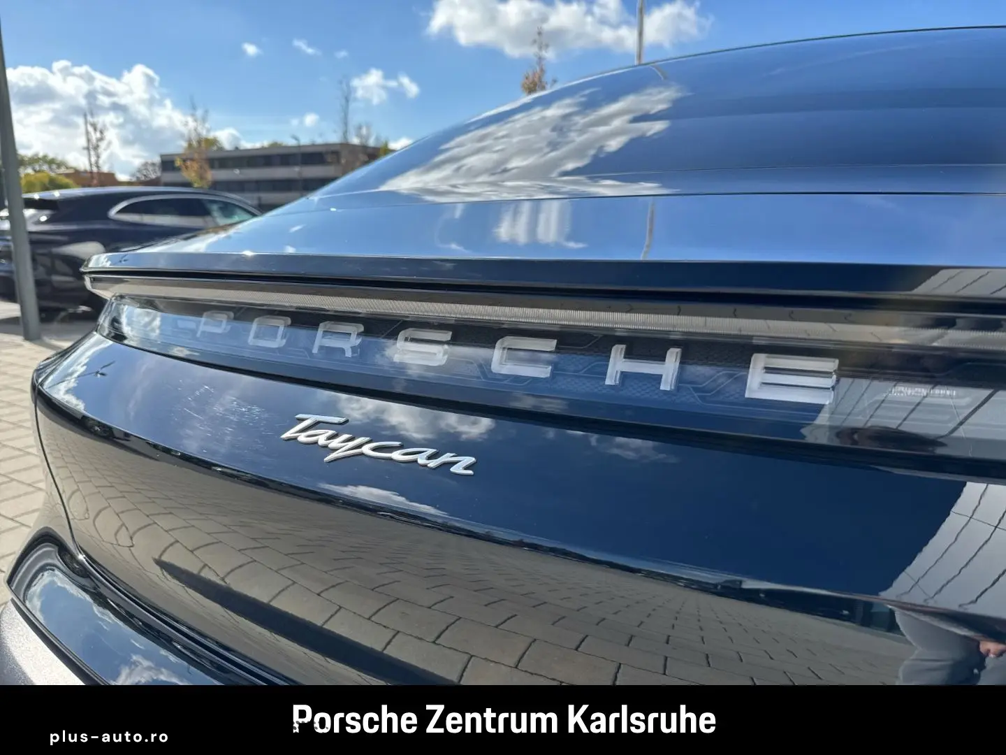 PORSCHE Taycan Head-Up Abstandstempomat 20-Zoll PASM