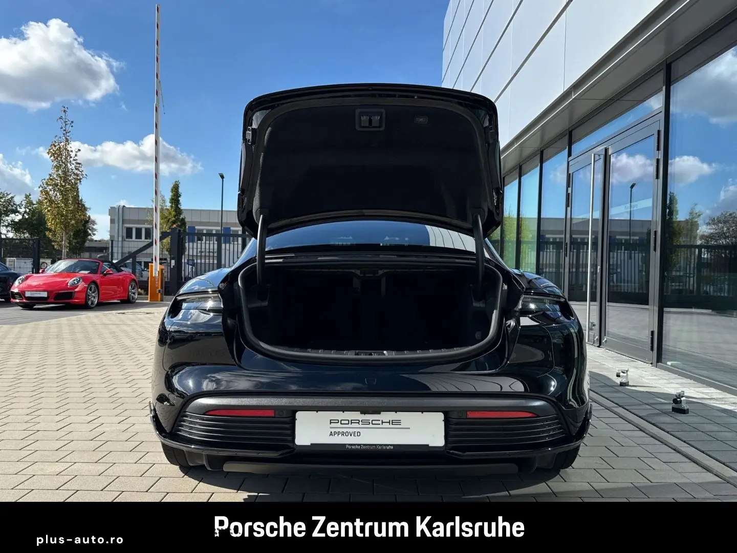 PORSCHE Taycan Head-Up Abstandstempomat 20-Zoll PASM