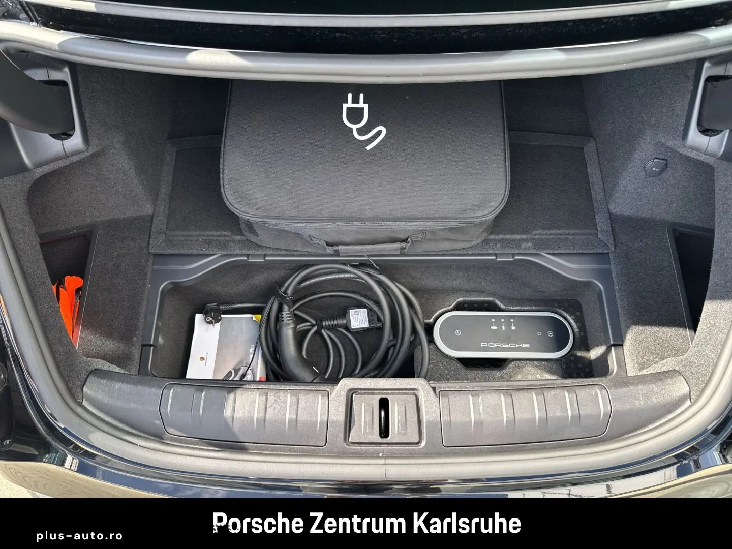 PORSCHE Taycan Head-Up Abstandstempomat 20-Zoll PASM