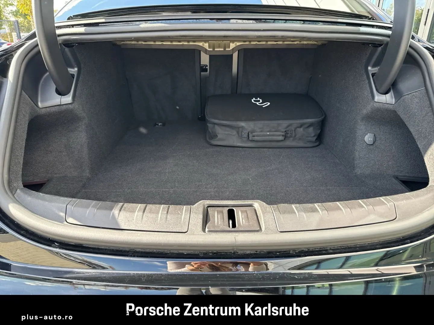 PORSCHE Taycan Head-Up Abstandstempomat 20-Zoll PASM
