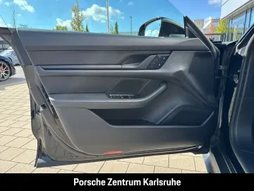 PORSCHE Taycan Head-Up Abstandstempomat 20-Zoll PASM