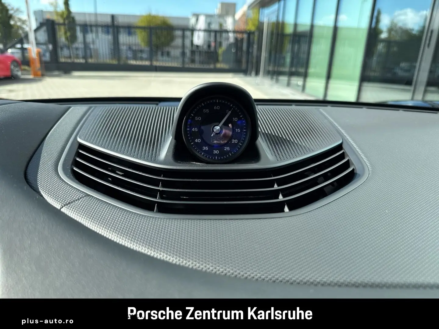 PORSCHE Taycan Head-Up Abstandstempomat 20-Zoll PASM