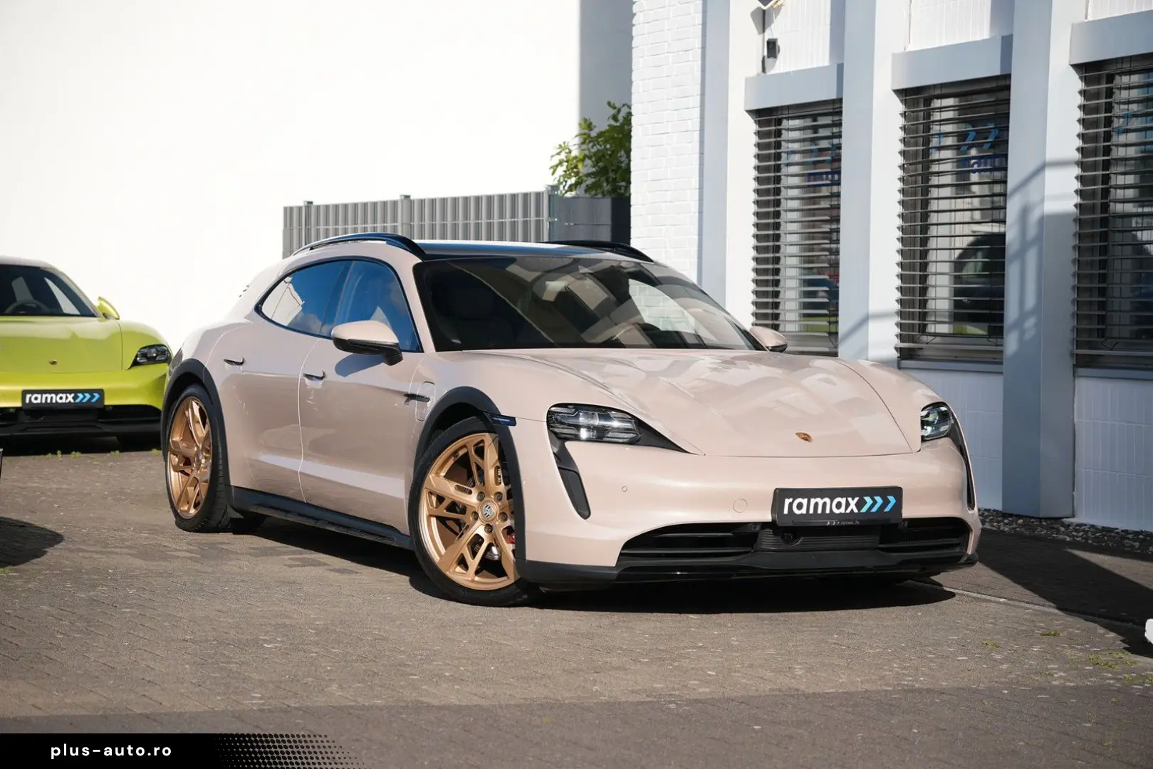 PORSCHE Taycan 4S Cross Turismo COFFEEBEIGE-LEDER BEIGE