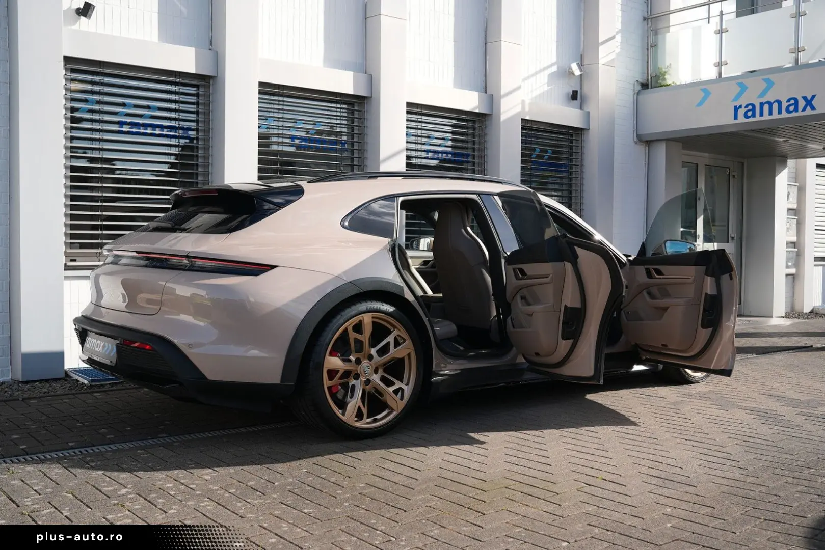 PORSCHE Taycan 4S Cross Turismo COFFEEBEIGE-LEDER BEIGE