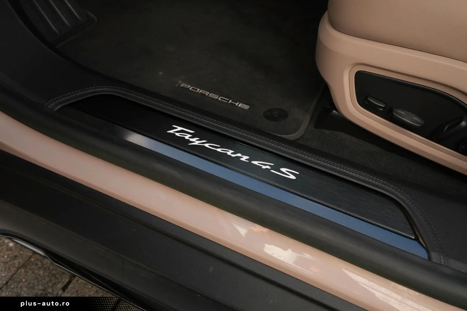 PORSCHE Taycan 4S Cross Turismo COFFEEBEIGE-LEDER BEIGE