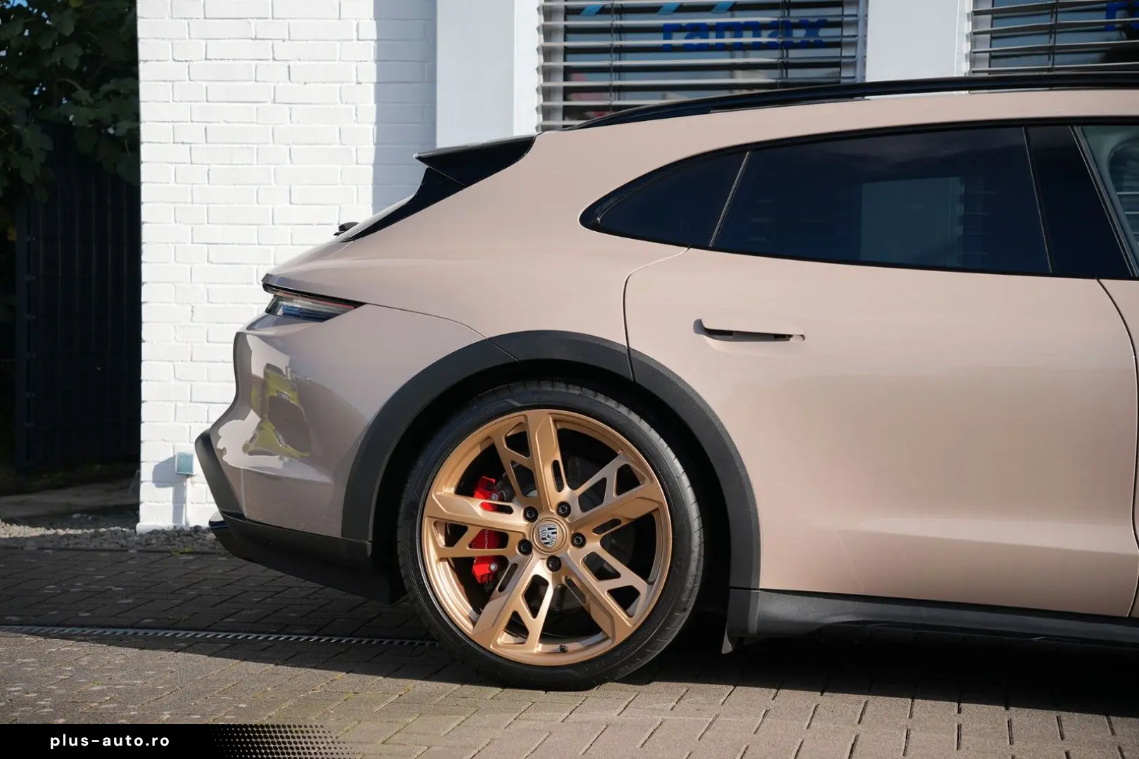 PORSCHE Taycan 4S Cross Turismo COFFEEBEIGE-LEDER BEIGE