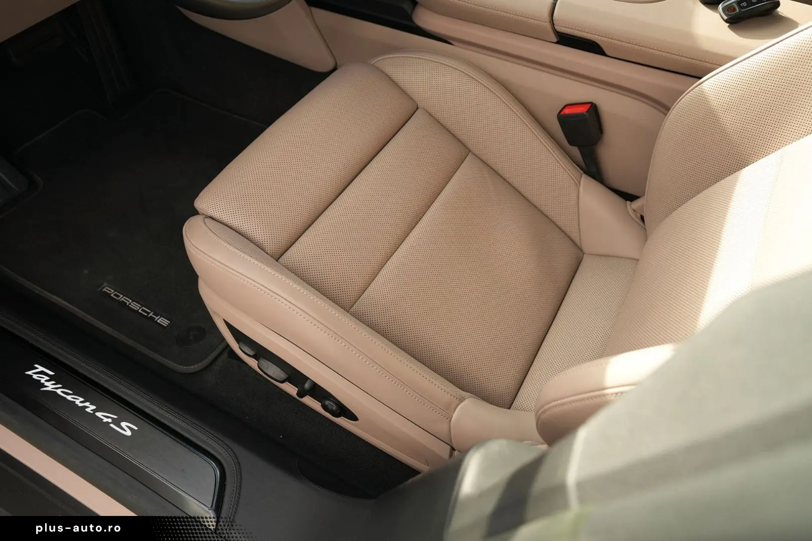 PORSCHE Taycan 4S Cross Turismo COFFEEBEIGE-LEDER BEIGE