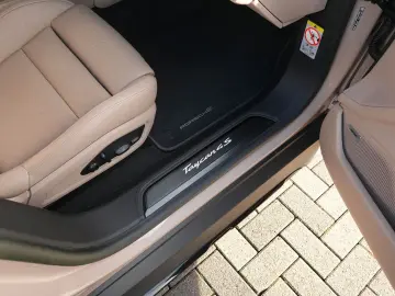 PORSCHE Taycan 4S Cross Turismo COFFEEBEIGE-LEDER BEIGE