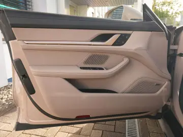 PORSCHE Taycan 4S Cross Turismo COFFEEBEIGE-LEDER BEIGE