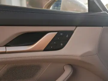 PORSCHE Taycan 4S Cross Turismo COFFEEBEIGE-LEDER BEIGE