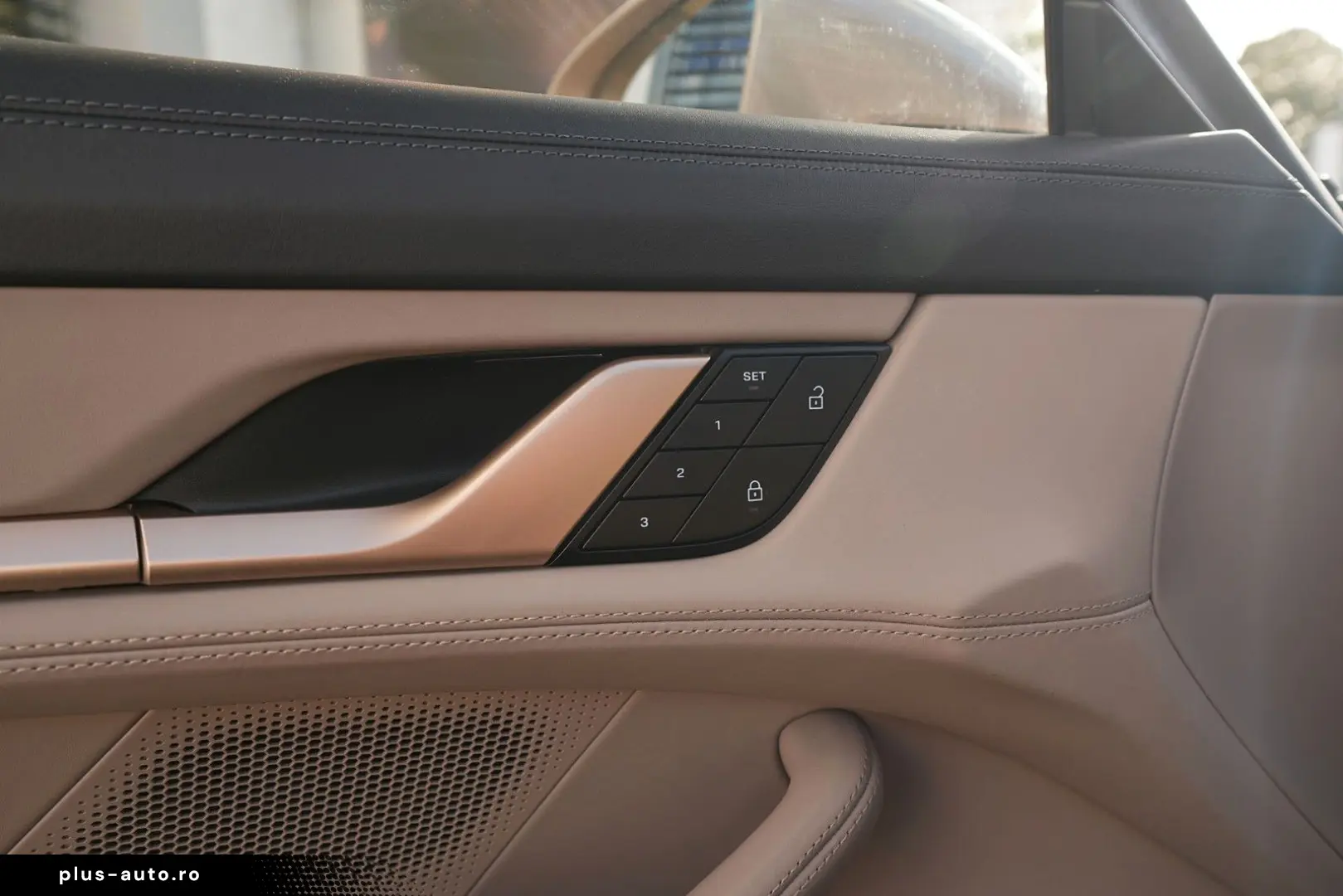 PORSCHE Taycan 4S Cross Turismo COFFEEBEIGE-LEDER BEIGE