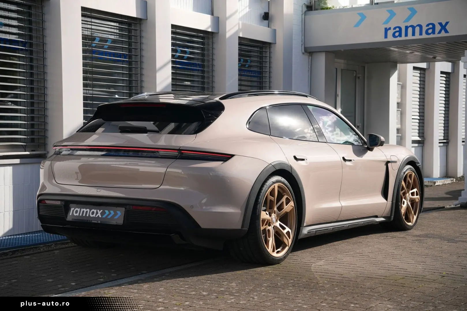 PORSCHE Taycan 4S Cross Turismo COFFEEBEIGE-LEDER BEIGE