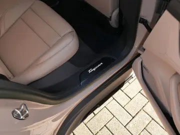 PORSCHE Taycan 4S Cross Turismo COFFEEBEIGE-LEDER BEIGE