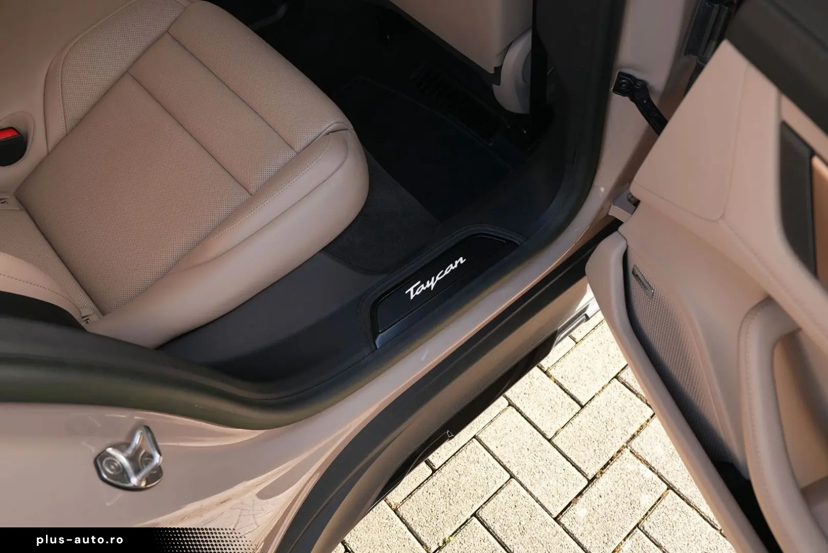 PORSCHE Taycan 4S Cross Turismo COFFEEBEIGE-LEDER BEIGE