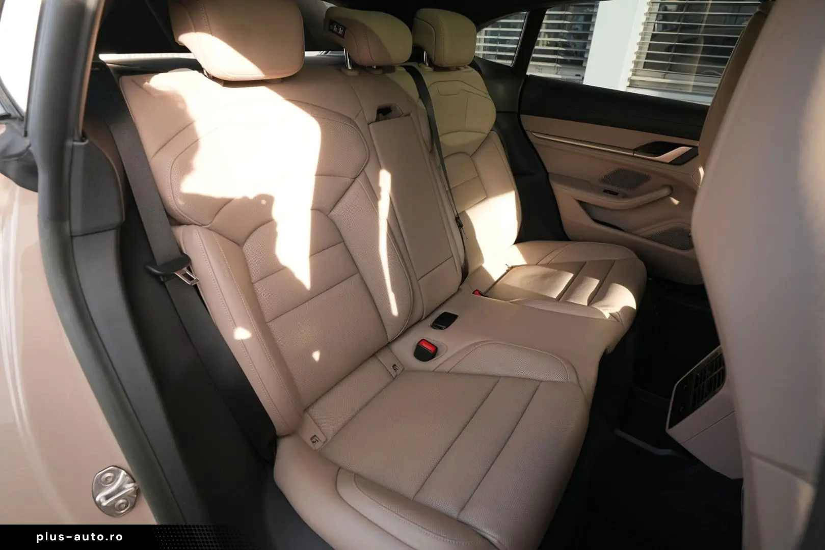 PORSCHE Taycan 4S Cross Turismo COFFEEBEIGE-LEDER BEIGE