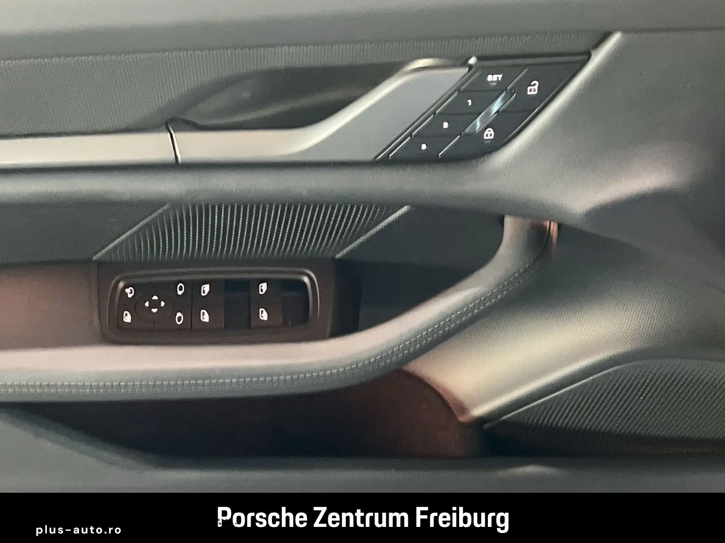 PORSCHE Taycan 4 Surround-View BOSE 21-Zoll Panoramadach