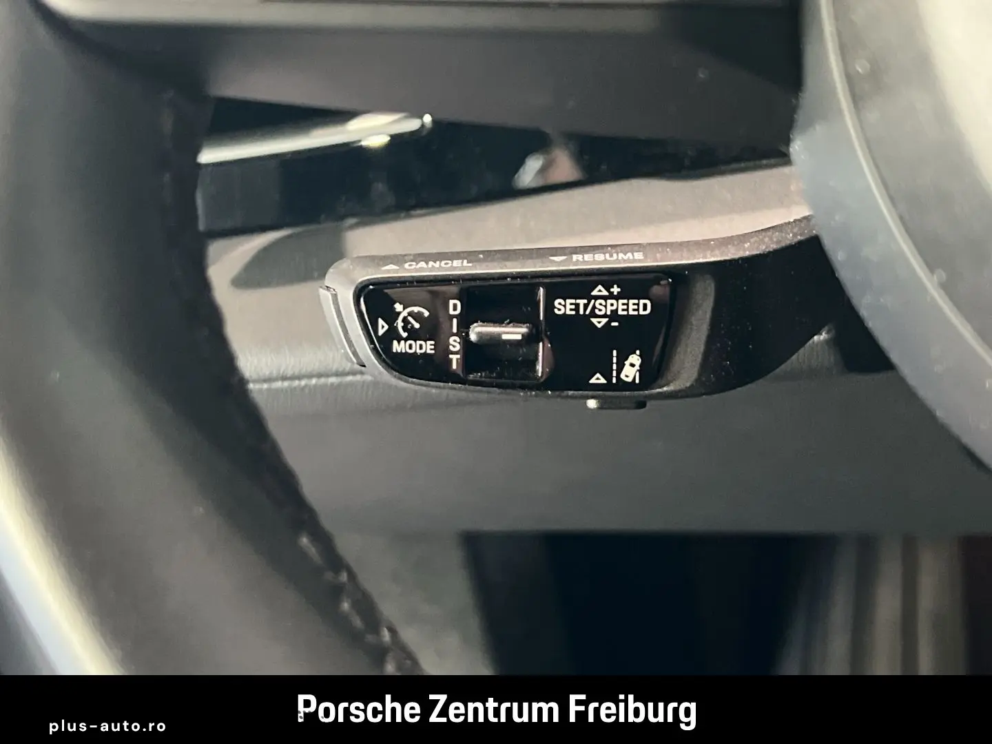 PORSCHE Taycan 4 Surround-View BOSE 21-Zoll Panoramadach