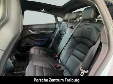 PORSCHE Taycan 4 Surround-View BOSE 21-Zoll Panoramadach
