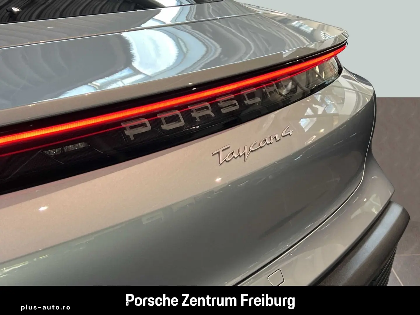 PORSCHE Taycan 4 Surround-View BOSE 21-Zoll Panoramadach