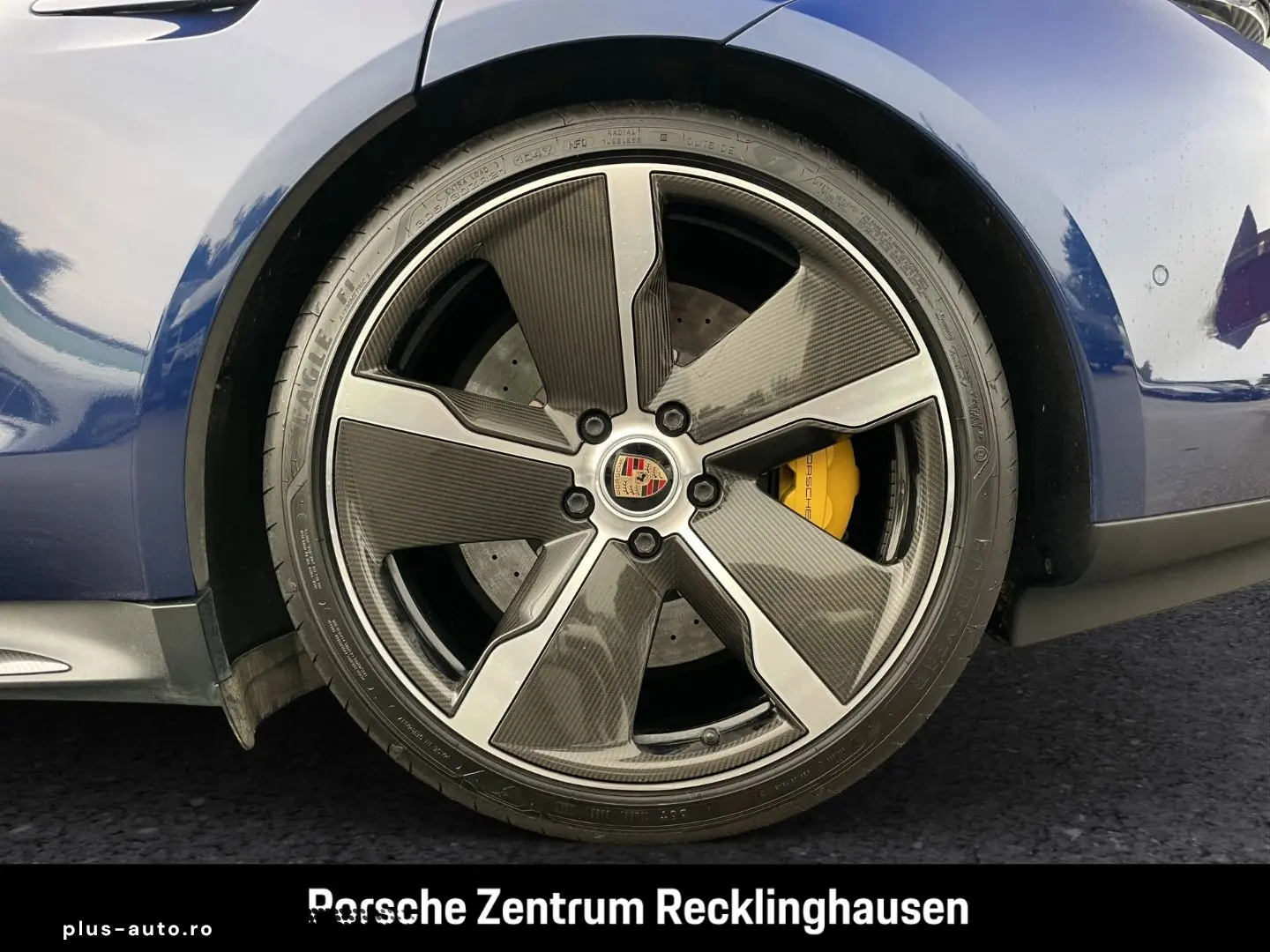 PORSCHE Taycan Turbo S Burmester Surround View LED-Matri