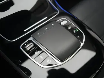 MERCEDES-BENZ E 53 AMG 4Matic  Speedshift Leder Burm…